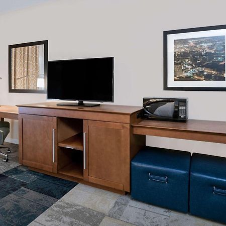 Hampton Inn & Suites San Antonio Brooks City Base, Tx Zewnętrze zdjęcie