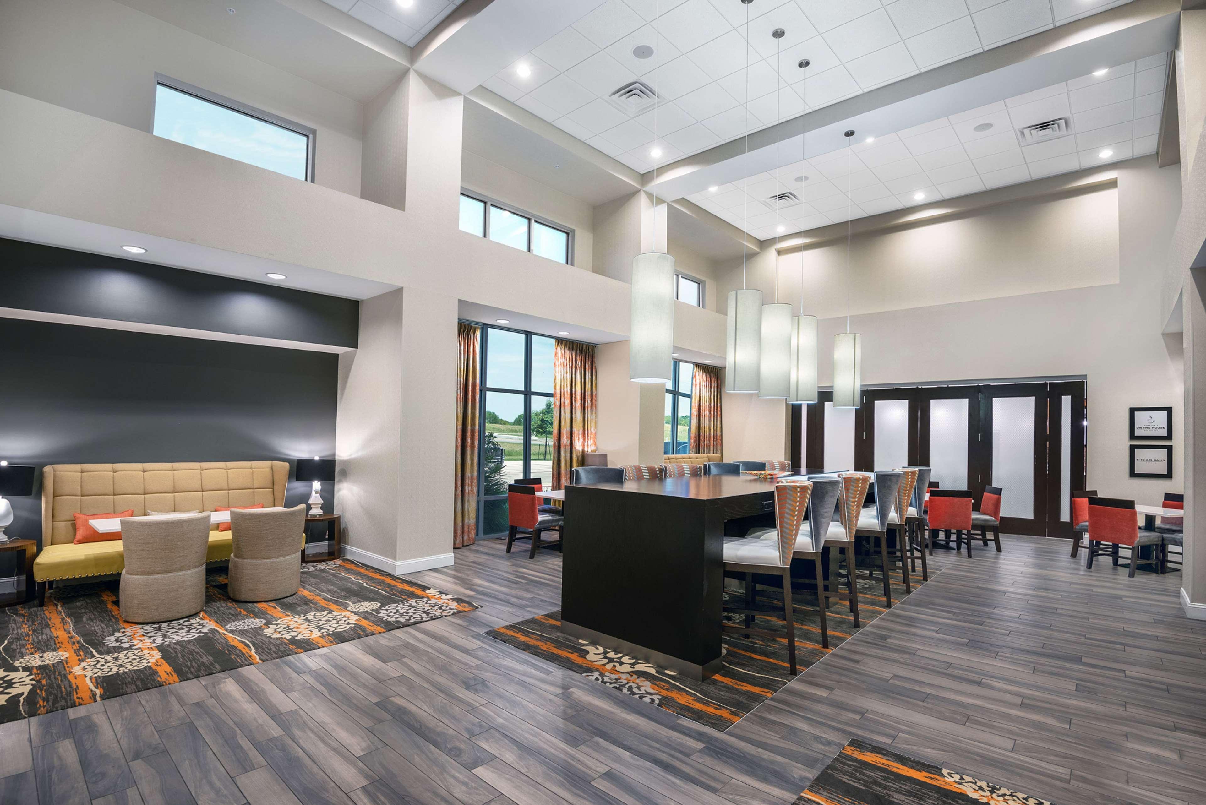 Hampton Inn & Suites San Antonio Brooks City Base, Tx Zewnętrze zdjęcie